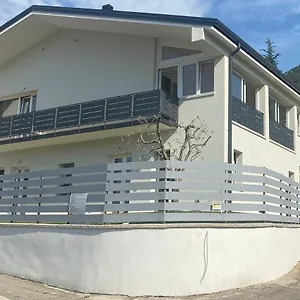 Garda 33 , Caprino Veronese Italien