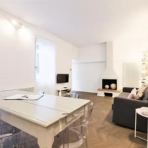 Apartment Prestige Boutique Homes - Il Nido Dei Navigli, Milan