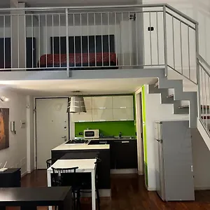 Sonnino Apartment Milan