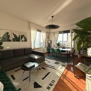 Apartment Urban Jungle - Attico Vista Duomo, Milan
