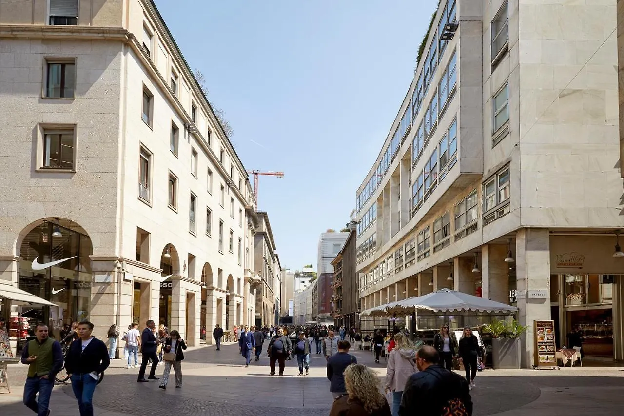 Prestige Boutique Aparthotel -Piazza Duomo ミラノ 0*,  イタリア
