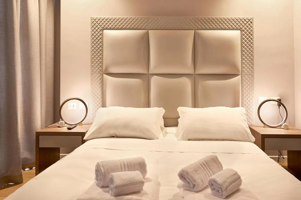 Daire Prestige Boutique Aparthotel -Piazza Duomo Milano