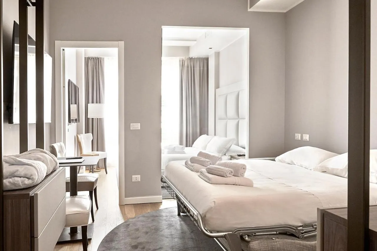 Daire Prestige Boutique Aparthotel -Piazza Duomo Milano