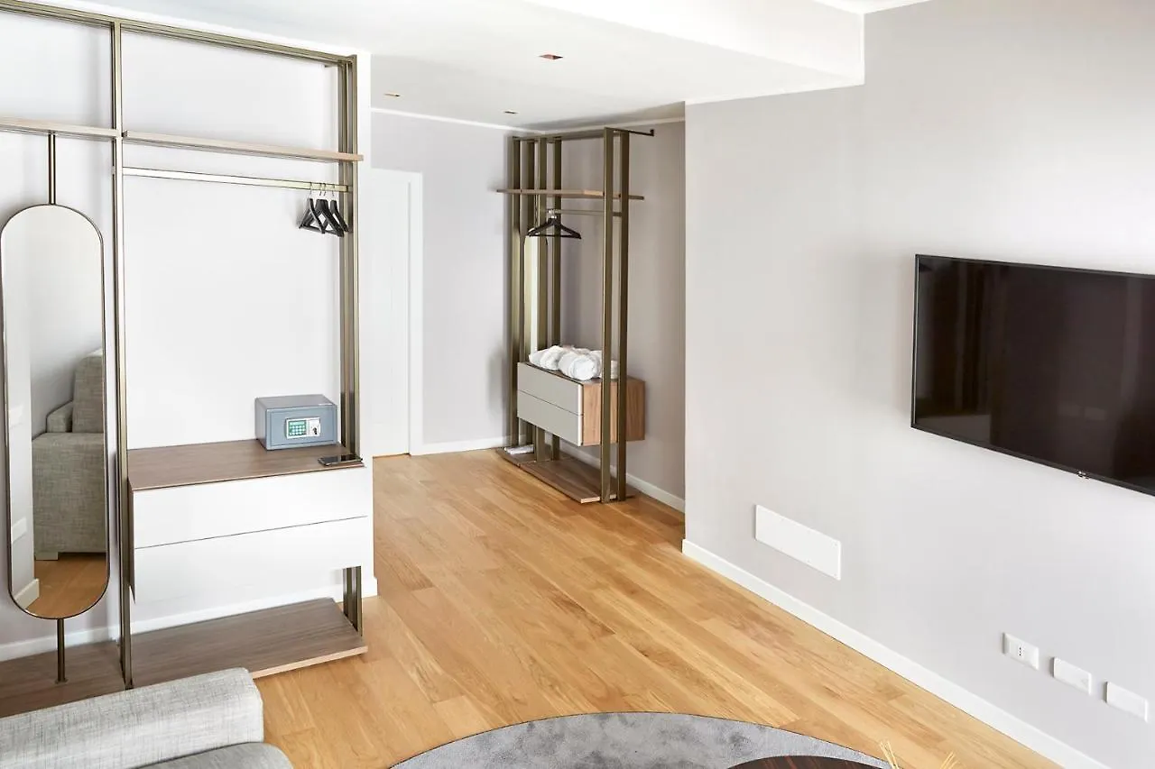 Prestige Boutique Aparthotel -Piazza Duomo ミラノ