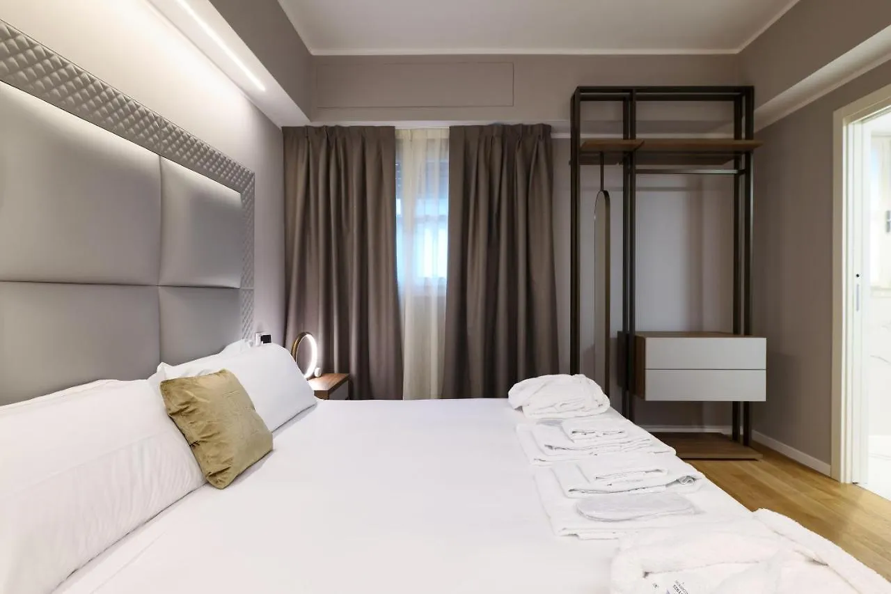 Prestige Boutique Aparthotel -Piazza Duomo ミラノ アパート