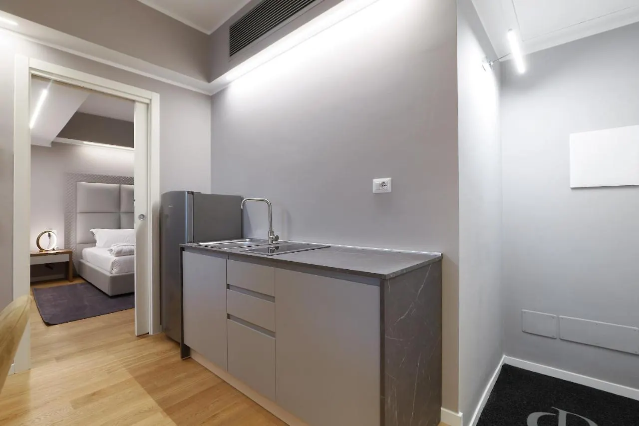 Prestige Boutique Aparthotel -Piazza Duomo ミラノ 0*,