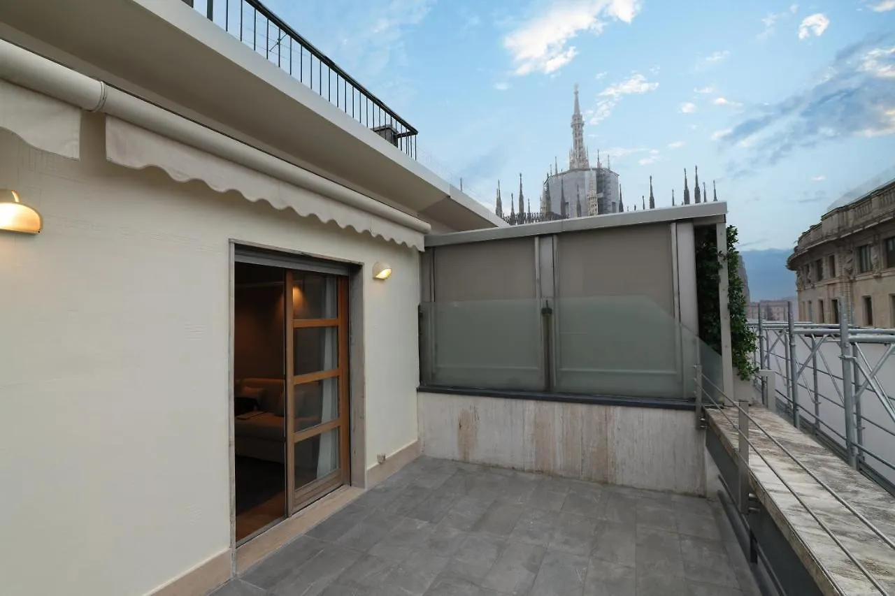 Daire Prestige Boutique Aparthotel -Piazza Duomo Milano