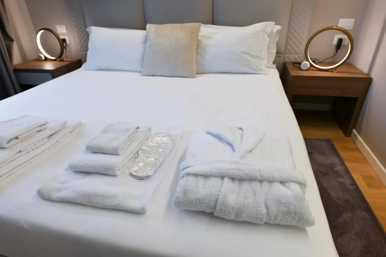Prestige Boutique Aparthotel -Piazza Duomo Milán Apartamento